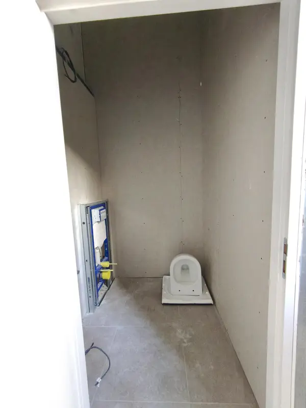 installation d'un wc suspendu
